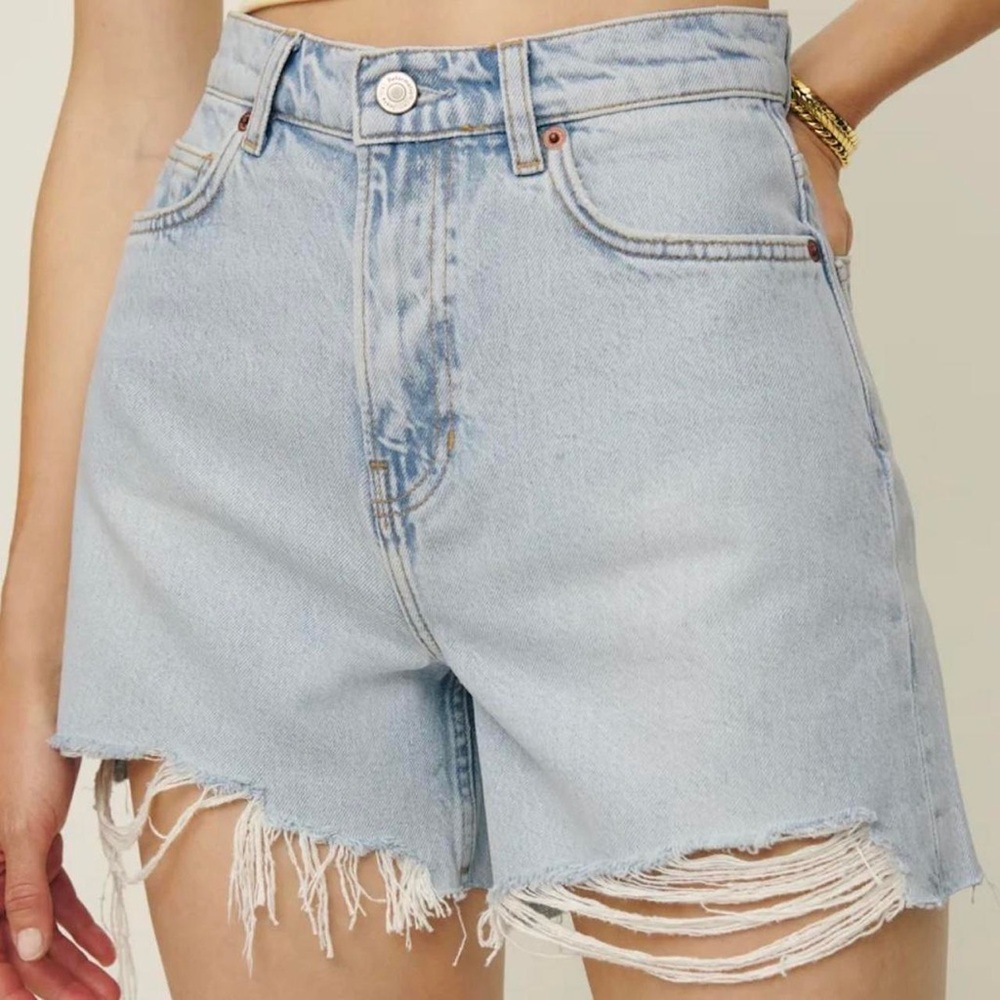 Reformation Wilder Jean Shorts in color Lethe